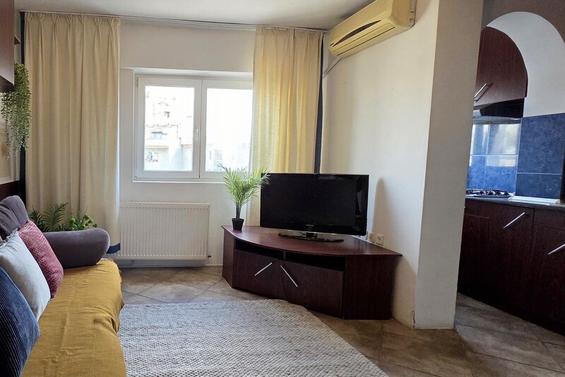 Crangasi  Garsoniera 27 mp 3 min Metrou Crangasi  Bloc 1981  Comision 0%